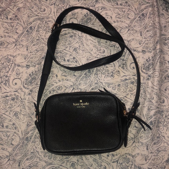 kate spade Handbags - Kate Spade Black Crossbody